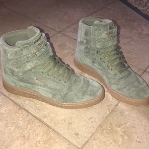 Puma Hight tops! Barely worn, size 7!